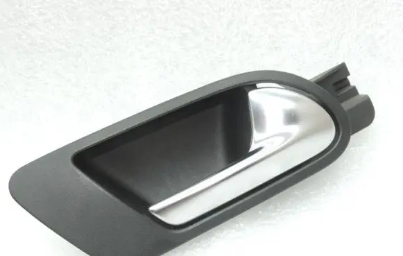 Volkswagen Tiguan Front door interior handle 5N1837114E