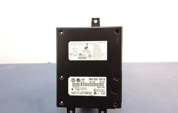 Volkswagen Touran II Voice control module 5K0035730D