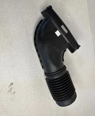 Mercedes-Benz E W213 Intercooler pipe mounting bracket 706015443