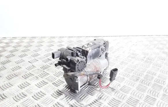 Mercedes-Benz E W212 Air suspension compressor/pump A2123200404 26071434 4420512661