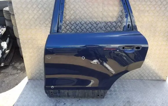 Porsche Cayenne (92A) Rear door