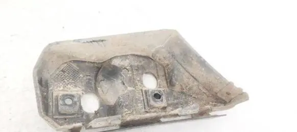 Front bumper mounting bracket