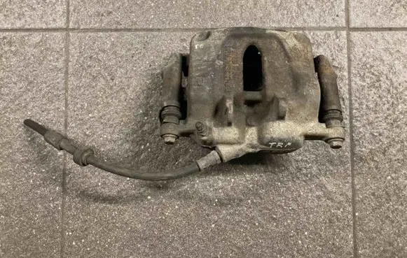 Renault Trafic II (X83) Front brake caliper 7701050919 7711135701