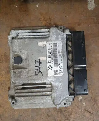 Volkswagen PASSAT B7 Engine control unit/module 03L907309N 0281016374
