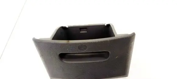 Ford Focus Glove box 4M5XA044H61CAW 4M5X-A044H61-CAW