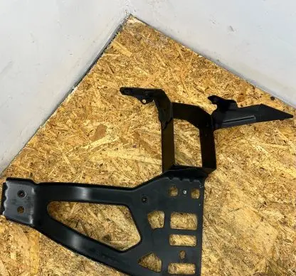 BMW 5 E60 E61 Headlight/headlamp mounting bracket 7163484 11267310