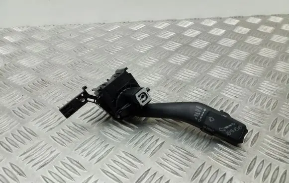 Volkswagen Golf VI Wiper control stalk 1K0953519J