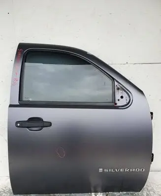 Chevrolet Silverado Front door