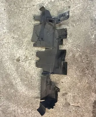 Mini Cooper Countryman R60 Intercooler air guide/duct channel 9807049