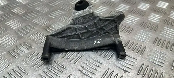 Mercedes-Benz E W212 Engine mounting bracket A6420101740