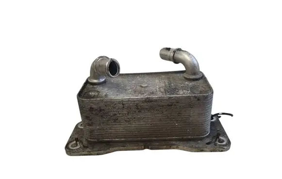 Volvo V60 Oil filter mounting bracket 31368636