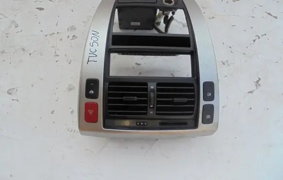 Hyundai Tucson JM Panel trim DESKAKONSOLA