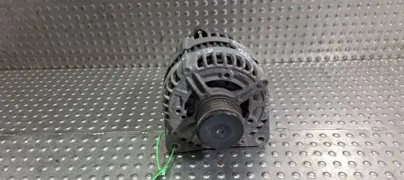 Volkswagen PASSAT B7 Generator/alternator 03L903023D