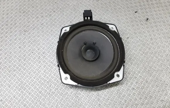 Hyundai Terracan Front door speaker