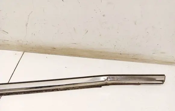 Mazda CX-7 Front door glass trim molding 