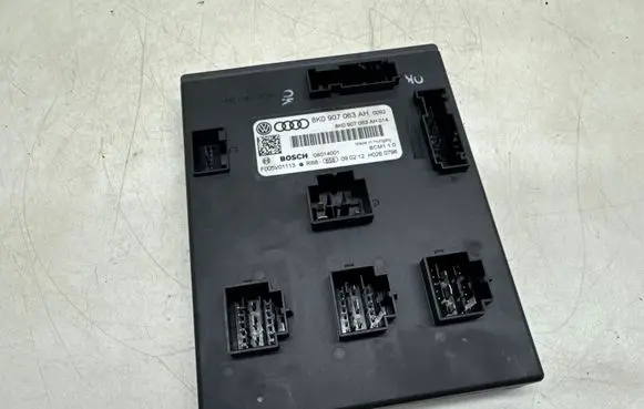 Audi A4 S4 B8 8K Comfort/convenience module 8K0907063AH