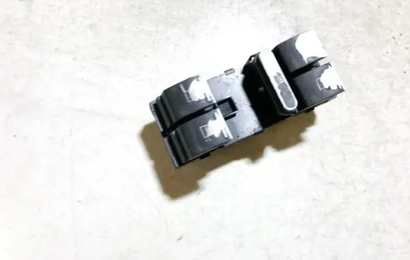 Volkswagen PASSAT B6 Electric window control switch 1k4959857