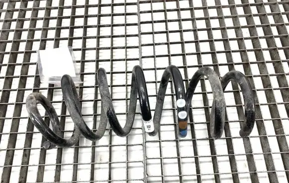 Land Rover Range Rover Evoque L551 Rear coil spring K8D25B749EB