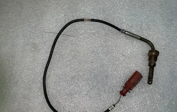 Audi A3 S3 8P Exhaust gas temperature sensor 03G906088K
