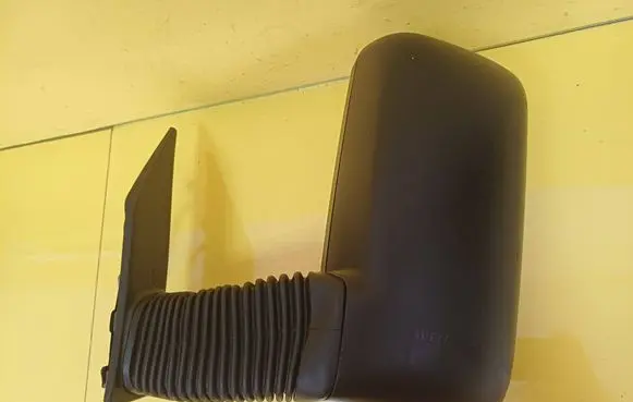 Front door electric wing mirror