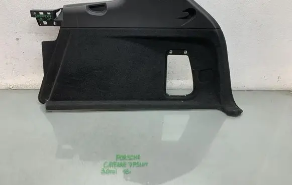 Porsche Cayenne (92A) Trunk/boot side trim panel 7P5867038