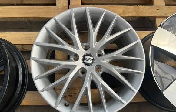 Seat Leon (5F) R17 alloy rim 5F0601025H