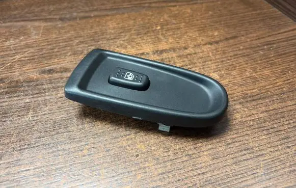 Iveco Daily 4th gen Electric window control switch 5801304492