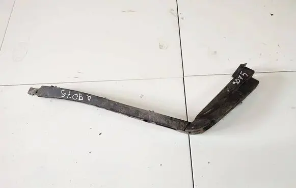 Chevrolet Cruze Front bumper mounting bracket