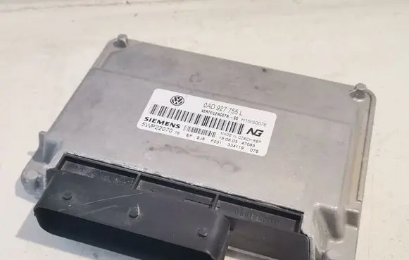 Volkswagen Touareg I Gearbox control unit/module 0AD927755L 5WP22070