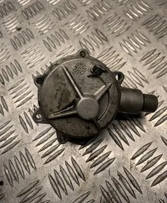 Audi A6 S6 C5 4B Vacuum pump 059145100B