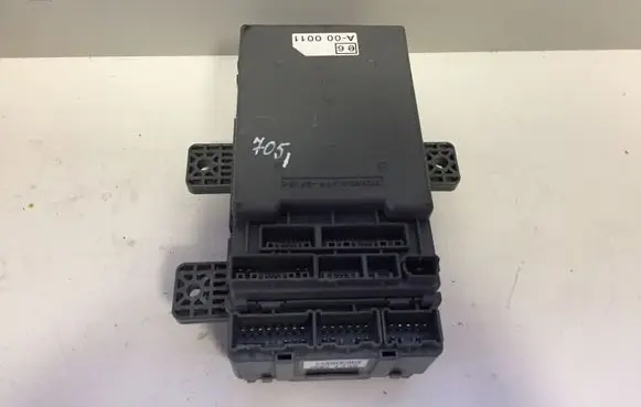 Honda Civic Fuse module 37842RN