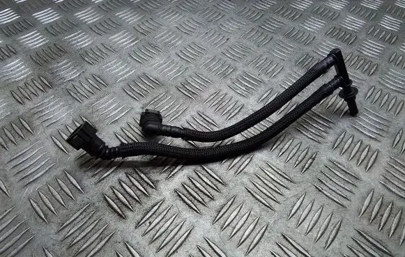 Nissan X-Trail T31 Fuel line/pipe/hose 