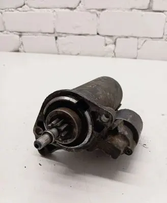 Volkswagen Transporter - Caravelle T4 Starter motor 068911023G