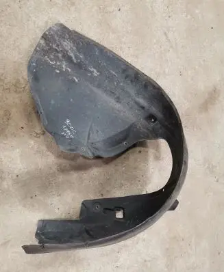 Chrysler 300 - 300C Front wheel arch liner splash guards 05065502