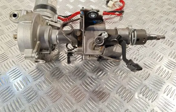 Toyota Avensis T270 Electric power steering pump 4525005790 6900001424
