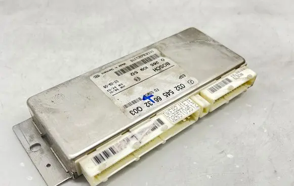 Mercedes-Benz E W211 ESP (stability system) control unit 0325456632 0265109512