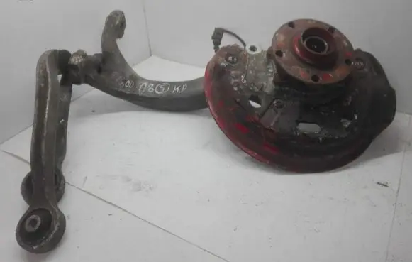 Audi A8 S8 D3 4E Front wheel hub spindle knuckle 4E0257L
