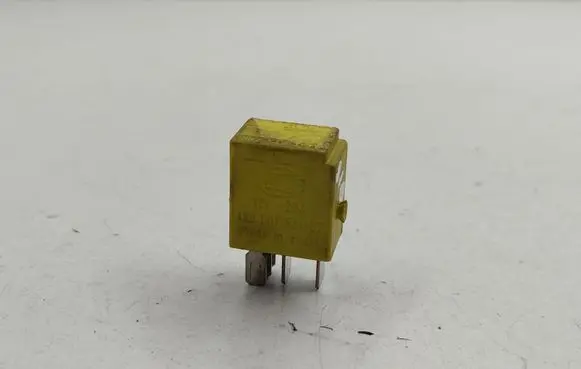 Mercedes-Benz CLK A209 C209 Other relay 4RD00781402