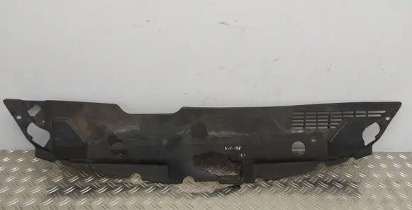 Toyota Corolla Verso AR10 Radiator trim 532890F010