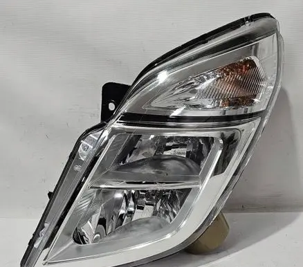 Nissan NV400 Headlight/headlamp 26060BZ50A