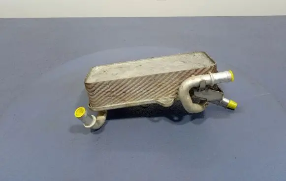 Engine oil radiator