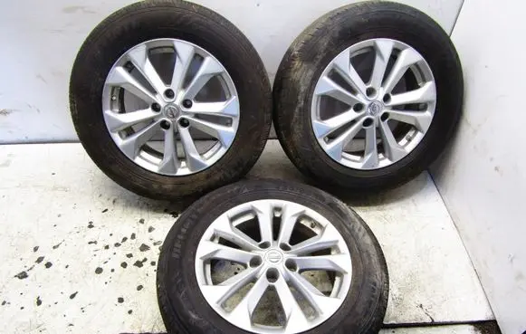 Nissan X-Trail T32 R16 alloy rim 