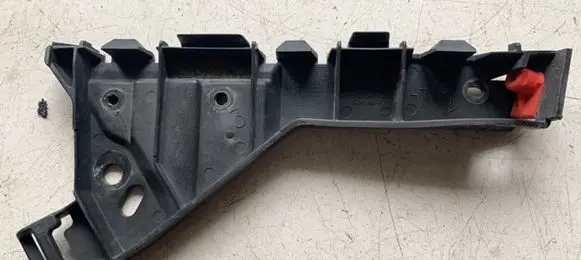 Opel Insignia A Front bumper mounting bracket 13238443