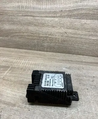 Mercedes-Benz A W168 Coolant fan relay A0255453232 898940000