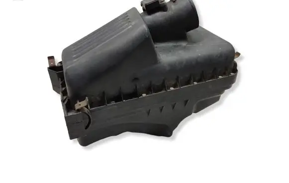 Toyota Corolla E120 E130 Air filter box 2220427010 4712 AFH70M23