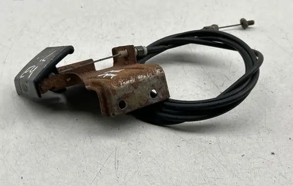 Mercedes-Benz ML W163 Engine bonnet (hood) release handle