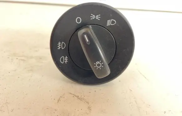 Skoda Octavia Mk2 (1Z) Light switch 1Z0941431G