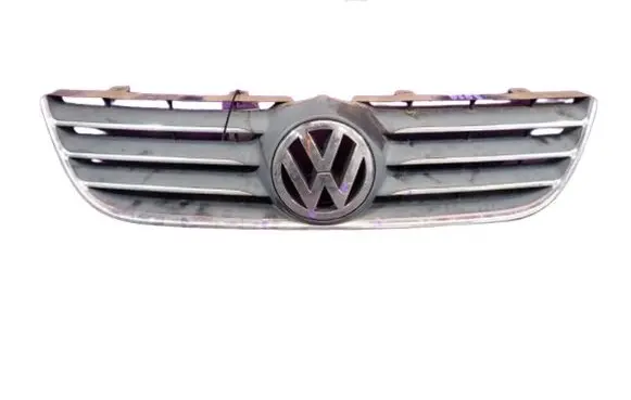 Volkswagen Polo IV 9N3 Front grill 