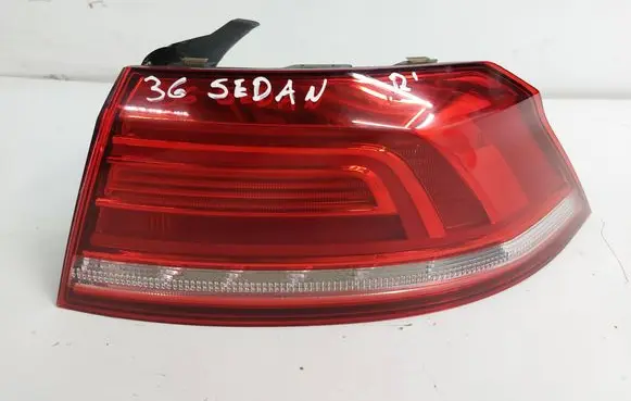 Rear/tail lights