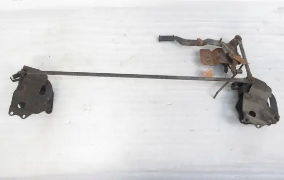 Nissan Cab Star Engine bonnet/hood lock/catch 